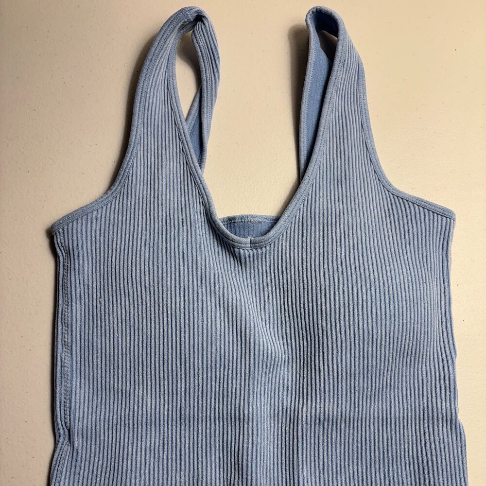 Set of FOUR Altar’d State Compression Ribbed Tank Top W/ Built In Bra - Picture 6 of 10
